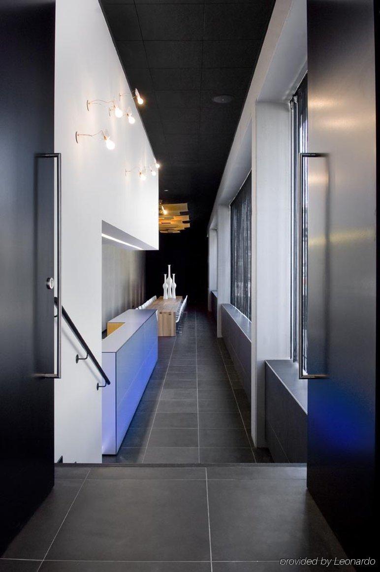 גנק Carbon Hotel מראה פנימי תמונה